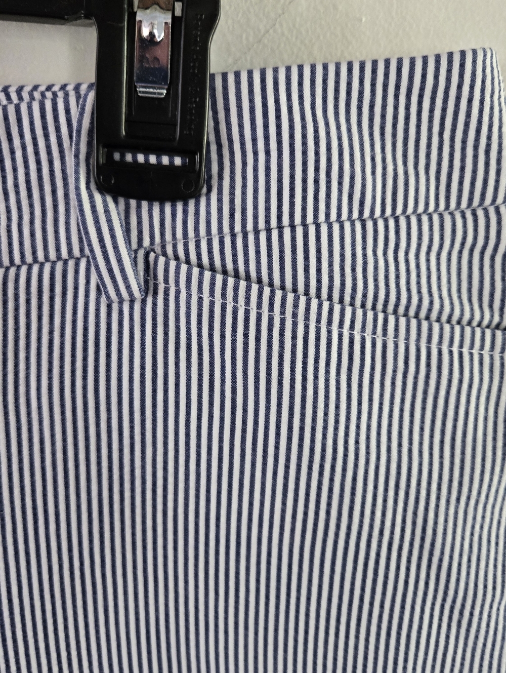 Talbots Perfect Short Womens 10 Blue White Seersucker 10.5 Inch Inseam - Picture 5 of 8